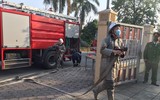 Cận cảnh quá trình cứu 4 người mắc kẹt trong đám cháy giả định do rò rỉ khí gas