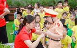 Một ngày trải nghiệm làm Cảnh sát giao thông của học sinh mầm non Thanh Xuân Trung