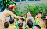 Một ngày trải nghiệm làm Cảnh sát giao thông của học sinh mầm non Thanh Xuân Trung