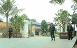 Hình ảnh cơ quan điều tra bắt giữ Tuấn 'trắng' tại ’biệt phủ’ ở Phú Thọ