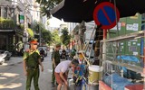 Tuyên truyền, nhắc nhở người dân không lấn chiếm lòng đường, vỉa hè