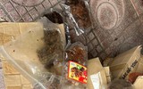 Hình ảnh người dân La Phù chủ động giao nộp 25 tấn thực phẩm quá hạn, kém chất lượng