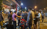 Cận cảnh vây bắt hàng chục đối tượng đua xe và cổ vũ đua xe trái phép trong đêm