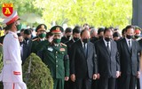 Tiễn đưa nguyên Tổng bí thư Lê Khả Phiêu về nơi an nghỉ cuối cùng