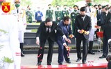 Tiễn đưa nguyên Tổng bí thư Lê Khả Phiêu về nơi an nghỉ cuối cùng