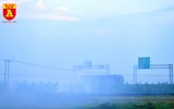 Khói rơm rạ bủa vây người tham gia giao thông tại Hà Nội
