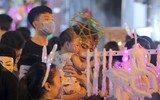 Người Hà Nội đón trung thu sớm 