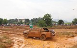 Những pha xử lý đầy kịch tính tại giải đua xe địa hình ở Hà Nội