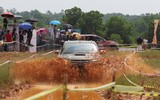 Những pha xử lý đầy kịch tính tại giải đua xe địa hình ở Hà Nội