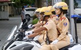Những nữ cảnh sát giao thông xinh đẹp sẽ dẫn đoàn, phục vụ Đại hội Đảng