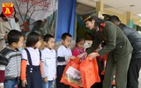 Đông ấm, trao yêu thương cùng Công an Hà Nội 