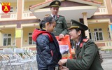 Đông ấm, trao yêu thương cùng Công an Hà Nội 