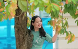 Phụ nữ Công an Thủ đô thướt tha với áo dài truyền thống