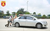 CSGT phân luồng, đẩy xe gặp sự cố trên cao tốc để tránh ùn tắc