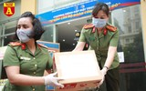 Phụ nữ Công an Thủ đô vào tâm dịch “chia lửa” cùng Bắc Giang 