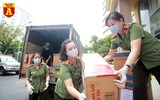 Phụ nữ Công an Thủ đô vào tâm dịch “chia lửa” cùng Bắc Giang 
