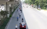 Hà Nội nắng nóng hơn 50 độ C, nền nhiệt ngoài trời như lò nung