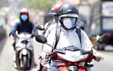 Hà Nội nắng nóng hơn 50 độ C, nền nhiệt ngoài trời như lò nung