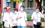 Thí sinh vui vẻ, thoải mái sau khi kết thúc ngày thi đầu tiên 