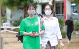 Thí sinh vui vẻ, thoải mái sau khi kết thúc ngày thi đầu tiên 