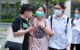 Thí sinh vui vẻ, thoải mái sau khi kết thúc ngày thi đầu tiên 