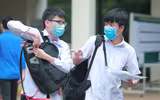 Thí sinh vui vẻ, thoải mái sau khi kết thúc ngày thi đầu tiên 