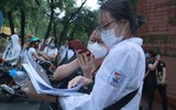 Thí sinh vui vẻ, thoải mái sau khi kết thúc ngày thi đầu tiên 