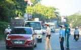 Chốt kiểm soát dịch Covid-19 tại cửa ngõ Hà Nội