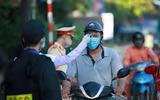 Chốt kiểm soát dịch Covid-19 tại cửa ngõ Hà Nội