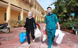 Siêu thị 0 đồng – Tình người nơi ngoại ô thành phố