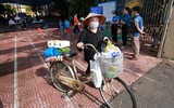 Siêu thị 0 đồng – Tình người nơi ngoại ô thành phố