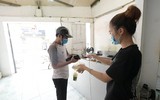 Người dân 'vùng xanh' tất bật chuẩn bị mở cửa hàng 
