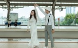 Bộ ảnh cưới đặc biệt tại tuyến đường sắt Cát Linh - Hà Đông trong những ngày vận hành 