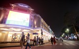 Những hình ảnh mới nhất tại phố đi bộ Hồ Gươm sau 1 năm tạm dừng hoạt động
