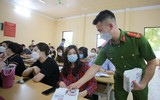 Xem cán bộ, đoàn viên công đoàn Công an Hà Nội xử lý tình huống cháy nổ 