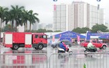Công an Hà Nội 'đội mưa' đảm bảo an ninh trật tự phục vụ SEA Games 31
