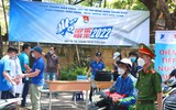 Công an Hà Nội đội nắng đảm bảo ANTT các điểm thi 