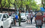Công an Hà Nội đội nắng đảm bảo ANTT các điểm thi 