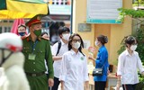 Công an Hà Nội đội nắng đảm bảo ANTT các điểm thi 