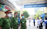Công an Hà Nội đội nắng đảm bảo ANTT các điểm thi 
