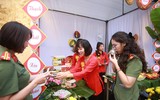 Phụ nữ Công an Thủ đô duyên dáng trong Ngày hội “Ẩm thực - Văn hóa - Thể thao” 