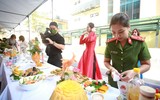 Xem nữ chiến sĩ trổ tài trong Ngày hội 