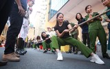 Hào hứng, sôi nổi hội thi kéo co tại Công an Hà Nội
