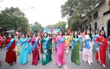 Phụ nữ Công an Thủ đô đẹp rạng ngời tại Lễ hội Áo dài du lịch Hà Nội