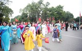 Phụ nữ Công an Thủ đô đẹp rạng ngời tại Lễ hội Áo dài du lịch Hà Nội