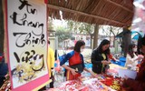 Học sinh Hà Nội hào hứng trải nghiệm Tết xưa