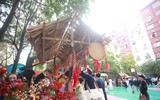 Học sinh Hà Nội hào hứng trải nghiệm Tết xưa