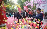 Học sinh Hà Nội hào hứng trải nghiệm Tết xưa