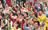 Học sinh Hà Nội hào hứng trải nghiệm Tết xưa