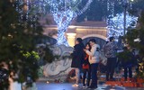 Những hình ảnh đầy cảm xúc trong đêm Giao thừa